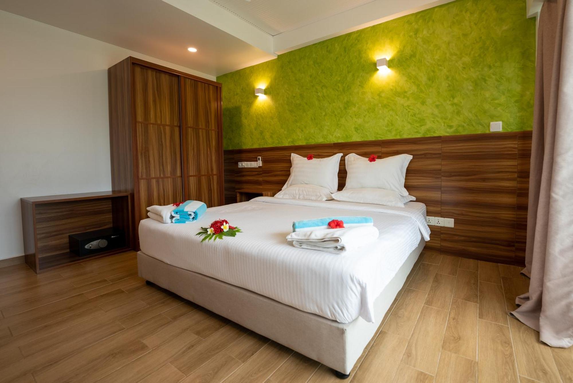 Olive Goidhoo Hotel Buitenkant foto