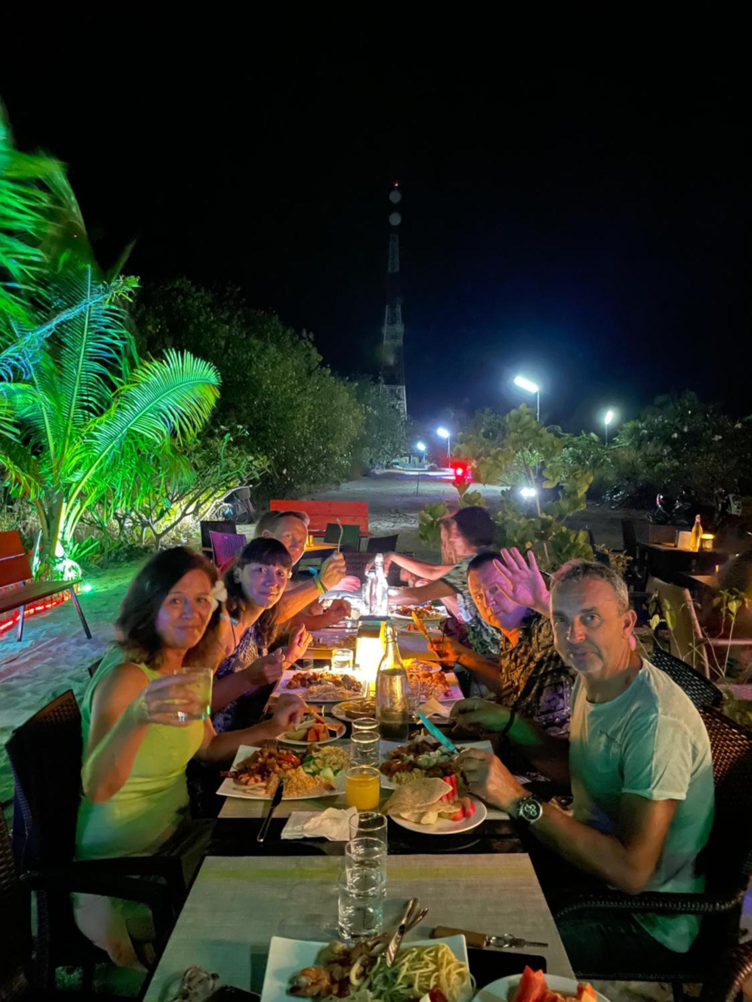 Olive Goidhoo Hotel Buitenkant foto