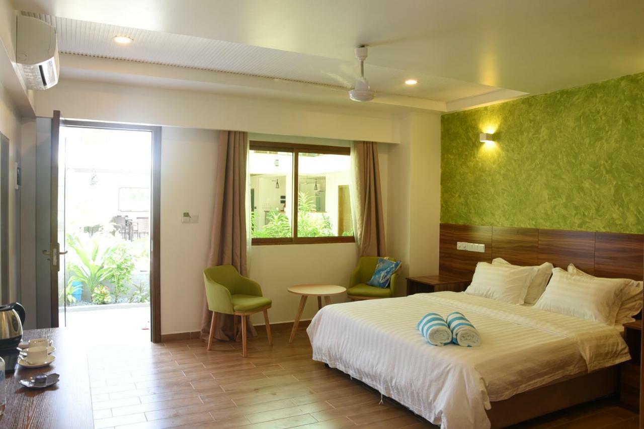 Olive Goidhoo Hotel Buitenkant foto