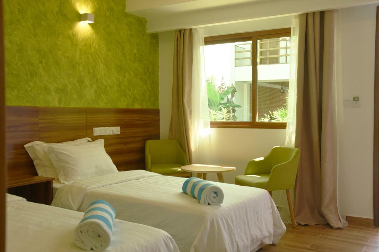 Olive Goidhoo Hotel Buitenkant foto